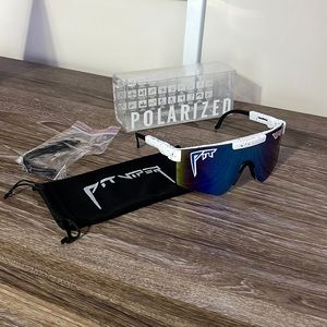 Brand new pit vipers